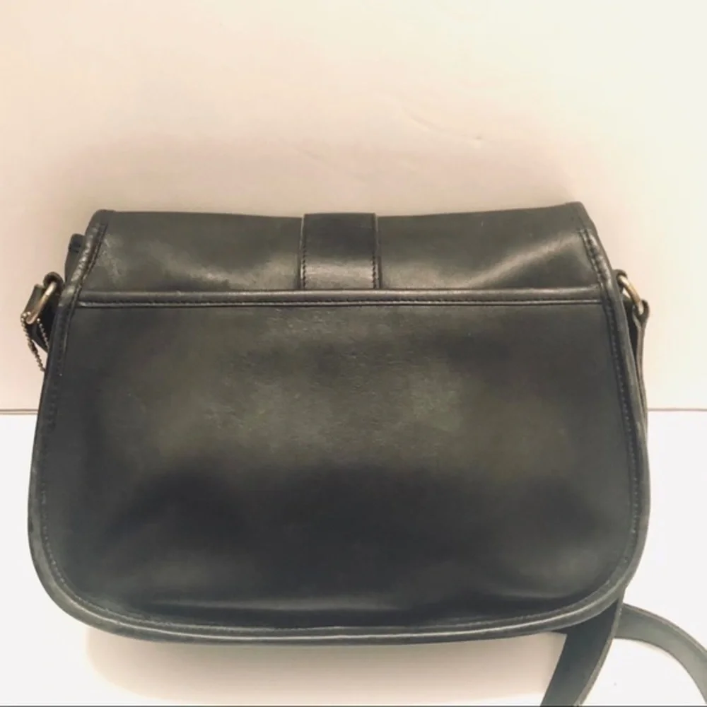 Coach vintage black leather Chelsea saddle bag